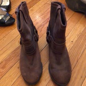 Brown booties with buckle